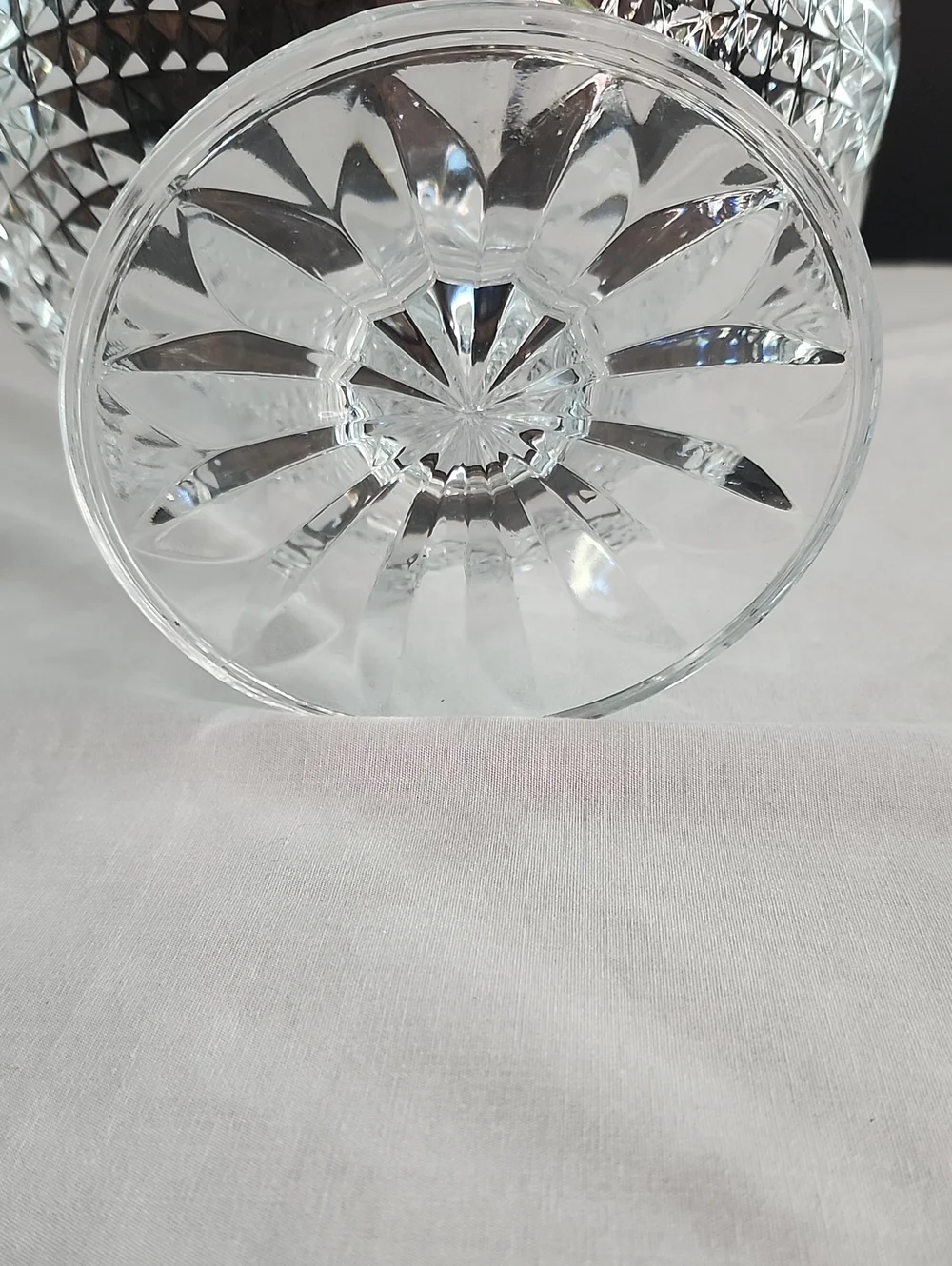 Cristal d'Arques-Durand Vintage Pedestool Footed Bowl 